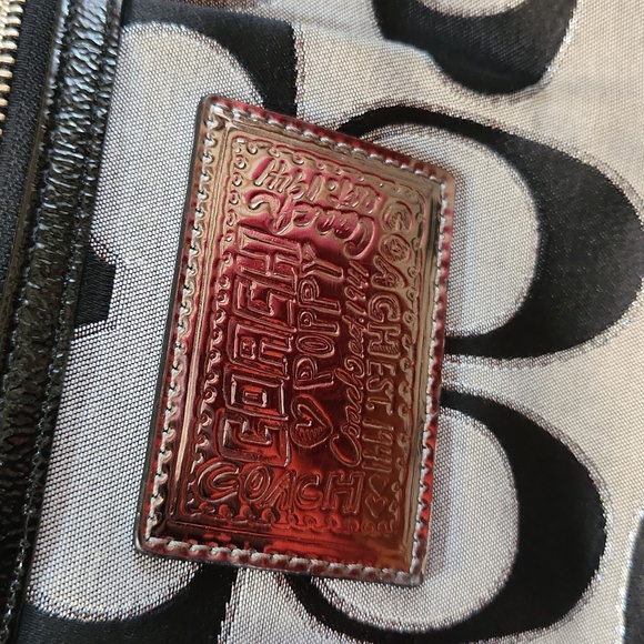 Coach Poppy 13Wx10H - Picture 3 of 13